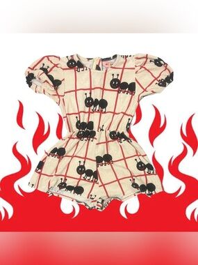 Hugo Loves Tiki Ants Romper
Great condition 
8T
Retired Retail $85